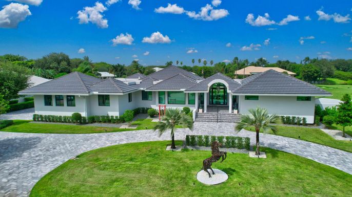 Backyard, Exterior, Facade, French Provincial