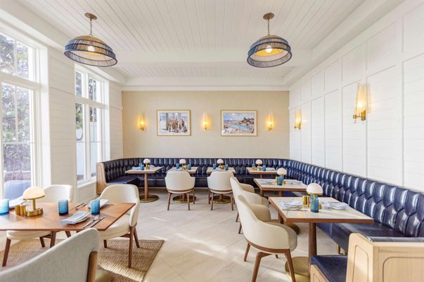Dining room, Interior, Living room, Pendant Lights
