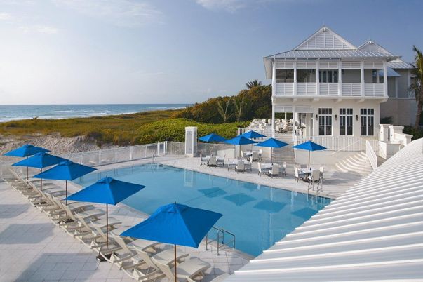 Exterior, Pool, Water