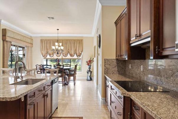 Chandelier, Dining room, Interior, Kitchen, Pendant Lights