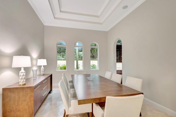 Dining room, Interior