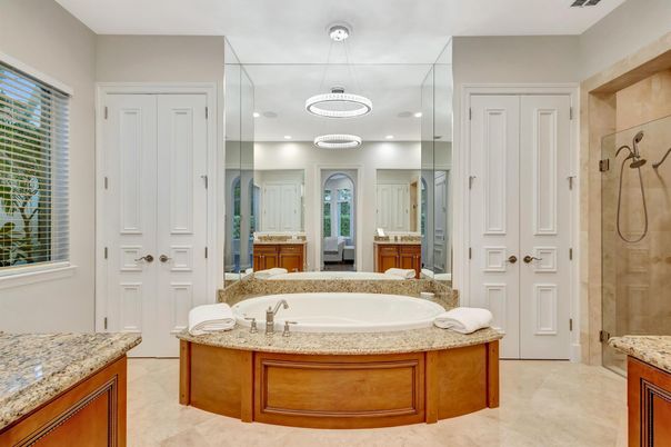 Bathroom, Interior, Recessed Lighting
