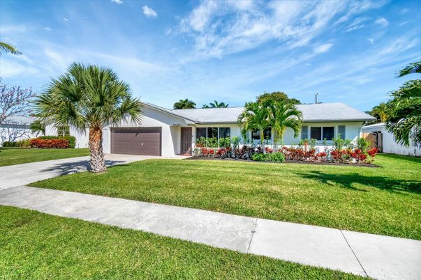 Attached, Backyard, Exterior, Facade, Ranch