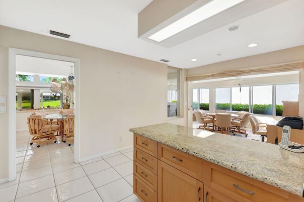 Dining room, Interior, Recessed Lighting