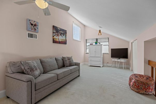 Interior, Living room, Pendant Lights