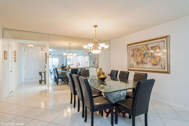 Chandelier, Dining room, Interior