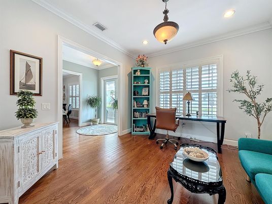 Home Office, Interior, Recessed Lighting, Wood Texture Flooring