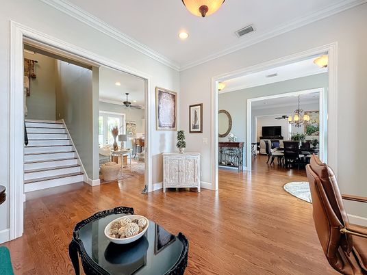 Chandelier, Dining room, Interior, Recessed Lighting, Wood Texture Flooring