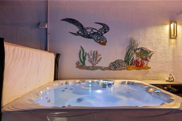 Exterior, Hot Tub
