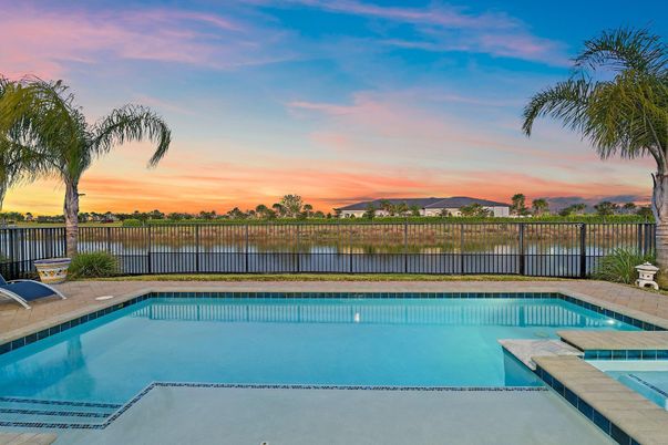 Exterior, Pool, Water