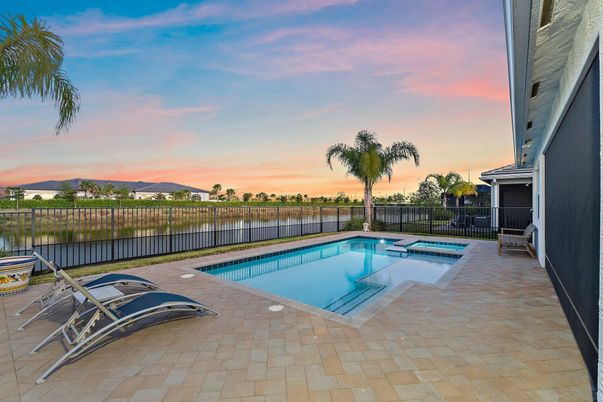 Exterior, Pool, Water