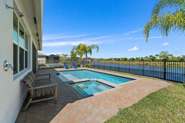 Exterior, Pool, Water