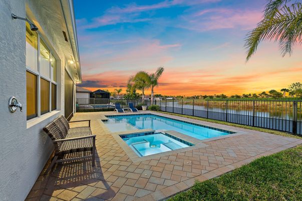 Exterior, Pool, Water
