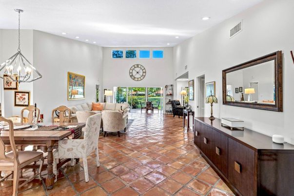 Dining room, Interior, Living room, Pendant Lights, Recessed Lighting