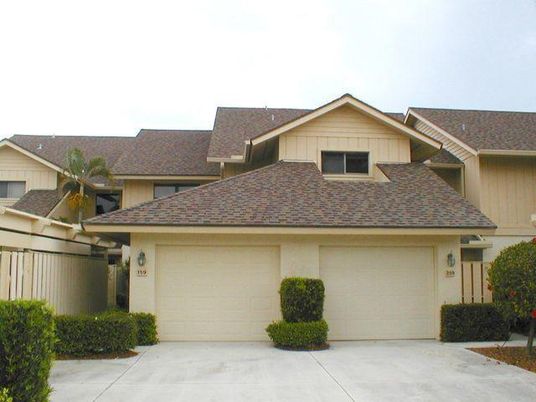 Attached, Exterior, Facade, American Craftsman