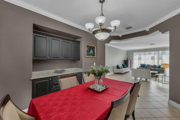 Dining room, Interior, Living room, Pendant Lights