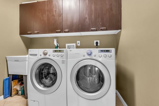 Interior, Washer