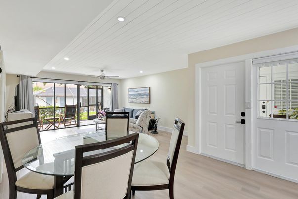 Dining room, Interior, Living room, Recessed Lighting, Wood Texture Flooring