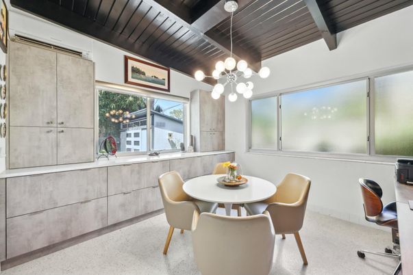 Dining room, Interior, Pendant Lights, Wooden Beams, Wooden Ceilings