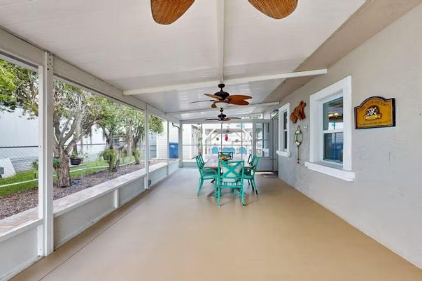 Dining room, Interior, Sun Room
