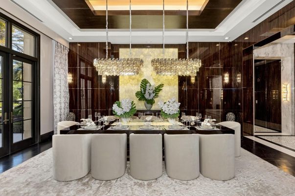 Chandelier, Dining room, Interior, Recessed Lighting, Wood Texture Flooring