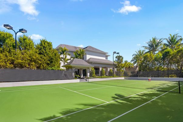 Exterior, Tennis Courts