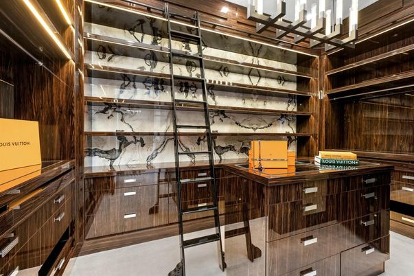 Interior, Walk-in Closets