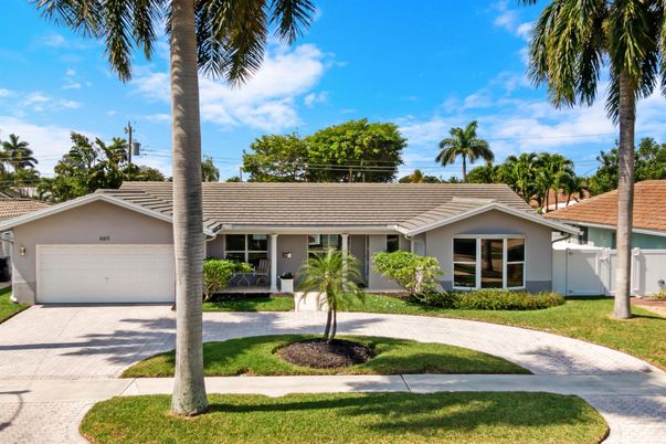 Attached, Detached Garage, Exterior, Facade, Ranch