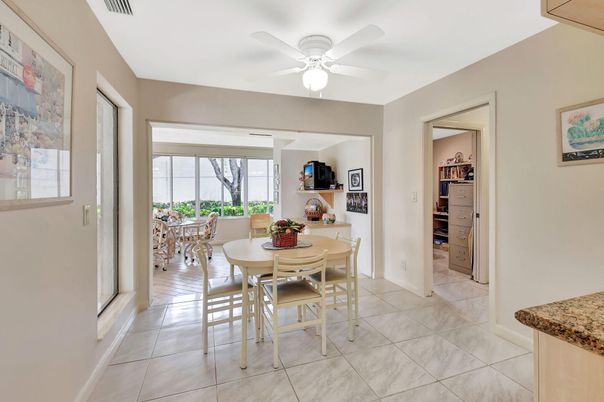 Dining room, Interior