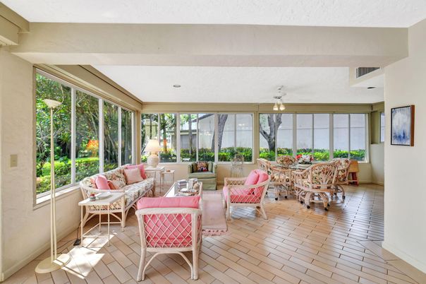 Dining room, Interior, Living room, Sun Room