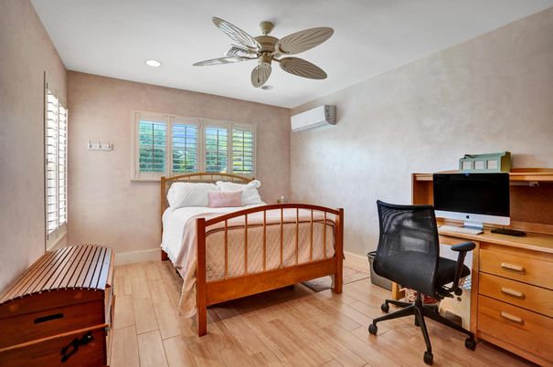 Bedroom, Home Office, Interior, Recessed Lighting, Wood Texture Flooring