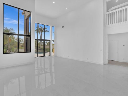 Empty room, Interior, Recessed Lighting