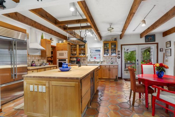 Dining room, Interior, Kitchen, Stainless Steel Appliances, Wooden Beams