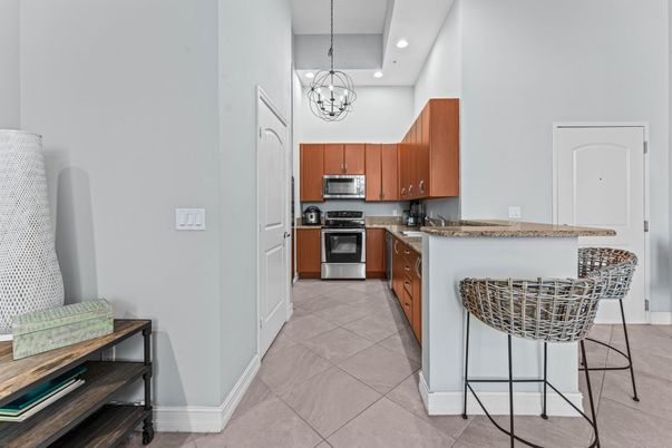 Chandelier, Interior, Kitchen, Pendant Lights, Recessed Lighting, Stainless Steel Appliances
