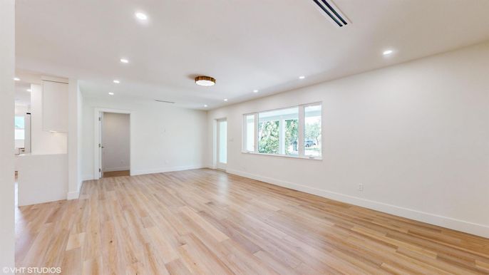 Empty room, Interior, Recessed Lighting, Wood Texture Flooring