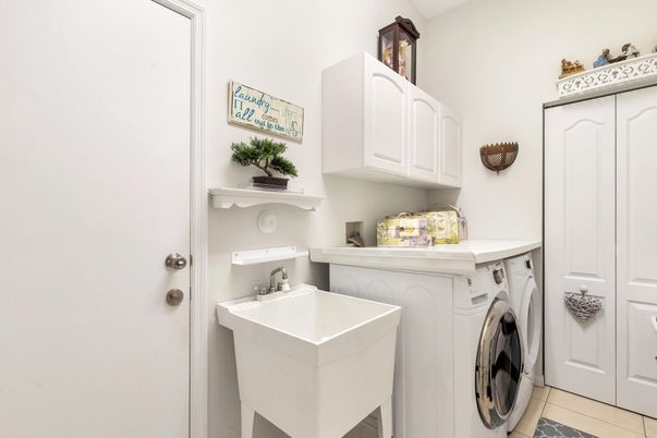 Interior, Washer