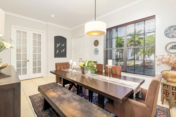 Dining room, Interior, Pendant Lights, Recessed Lighting