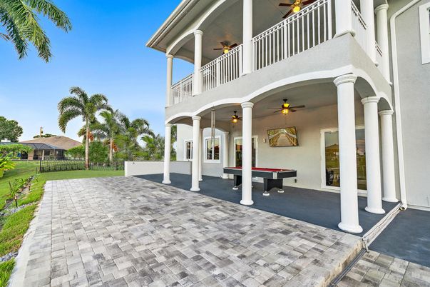 Backyard, Exterior