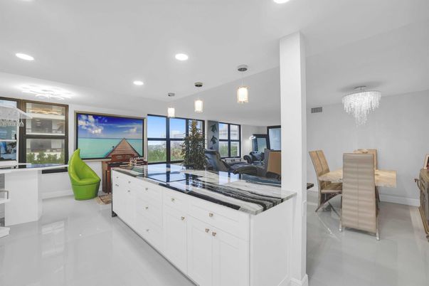Chandelier, Dining room, Interior, Kitchen, Pendant Lights, Recessed Lighting