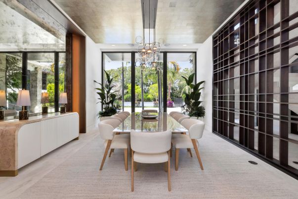 Dining room, Interior, Pendant Lights, Recessed Lighting