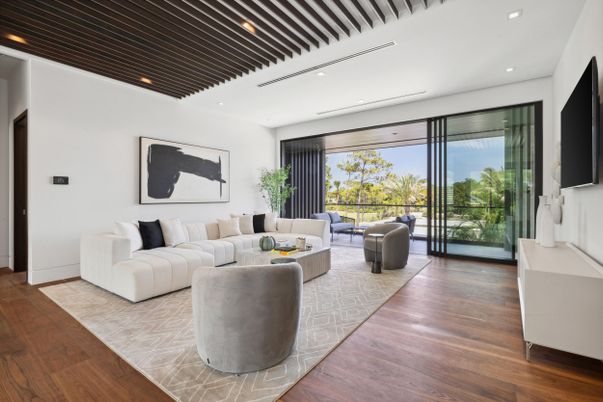 Interior, Living room, Recessed Lighting, Wood Texture Flooring