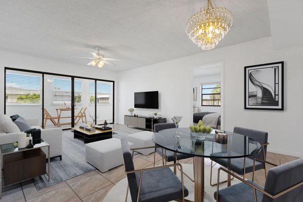 Chandelier, Dining room, Interior, Living room