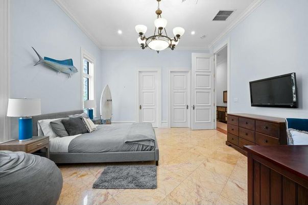 Bedroom, Chandelier, Interior, Pendant Lights, Recessed Lighting