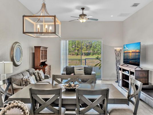 Dining room, Interior, Living room, Recessed Lighting