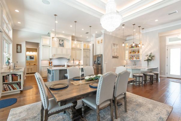 Dining room, Interior, Kitchen, Pendant Lights, Recessed Lighting, Wood Texture Flooring