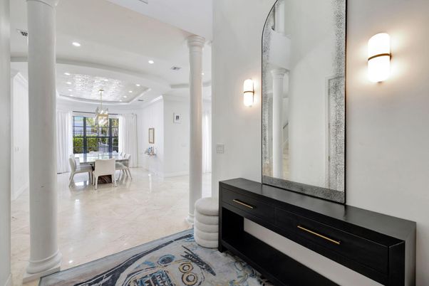 Chandelier, Dining room, Interior, Marble, Recessed Lighting