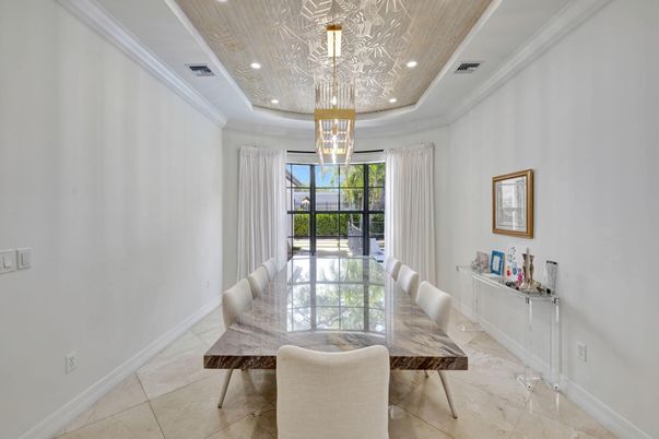 Dining room, Interior, Pendant Lights, Recessed Lighting