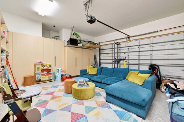 Garage, Interior, Living room