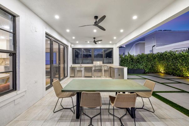 Exterior, Recessed Lighting