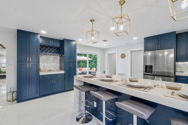 Interior, Kitchen, Pendant Lights, Recessed Lighting, Stainless Steel Appliances